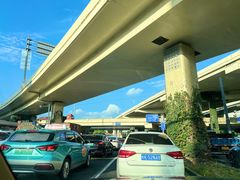-星巴克臻选(上海虹桥新天地三店)