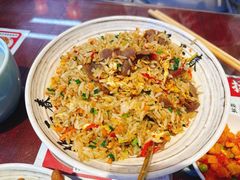 五香牛肉炒饭-扬二春炒饭(国庆路总店)