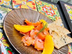 烟熏三文鱼-BROWNSTONE布朗石西班牙餐厅(富城店)