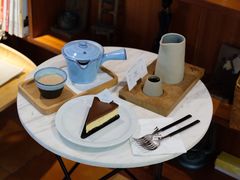 -彳亍咖啡·这里(水湾路店)