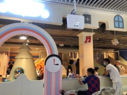 -Qmiss家庭娱乐中心(恒隆广场店)