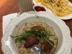 肥肝黑松露菌菇焗饭-玛格萝妮比萨屋(陆家浜路店)