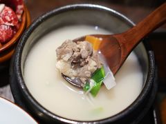 -山川小町·极番烧肉(新地假日广场店)