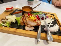 小鹿烤肉-鹿港小镇(金虹桥国际中心店)