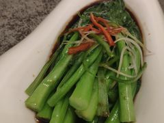 -丝路天山酒店(国际大巴扎店)