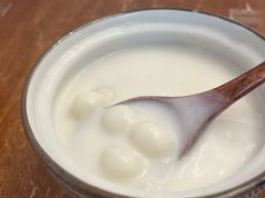 杏仁露加小圆子-小团圆糖水铺(襄阳南路店)