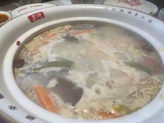 -三人行骨头王火锅(长寿店)