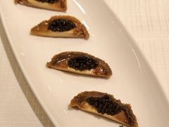 鱼子酱伴矶煮鲍鱼-金悦轩海鲜酒家(拱北店)