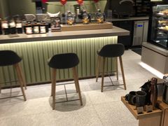 -星巴克臻选(上海中环广场2F店)