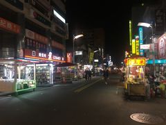 -六合夜市