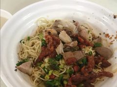 抱罗粉-阿阳牛腩腌面店
