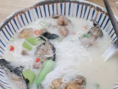-鲜越鲜鱼粉(财富购物中心店)