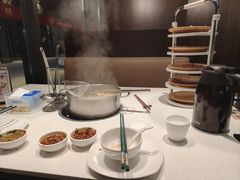 -煲王粤菜餐厅(中侨中心店)