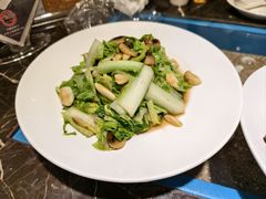 -瓦国小镇·果木烤鸭·融合菜(西口店)