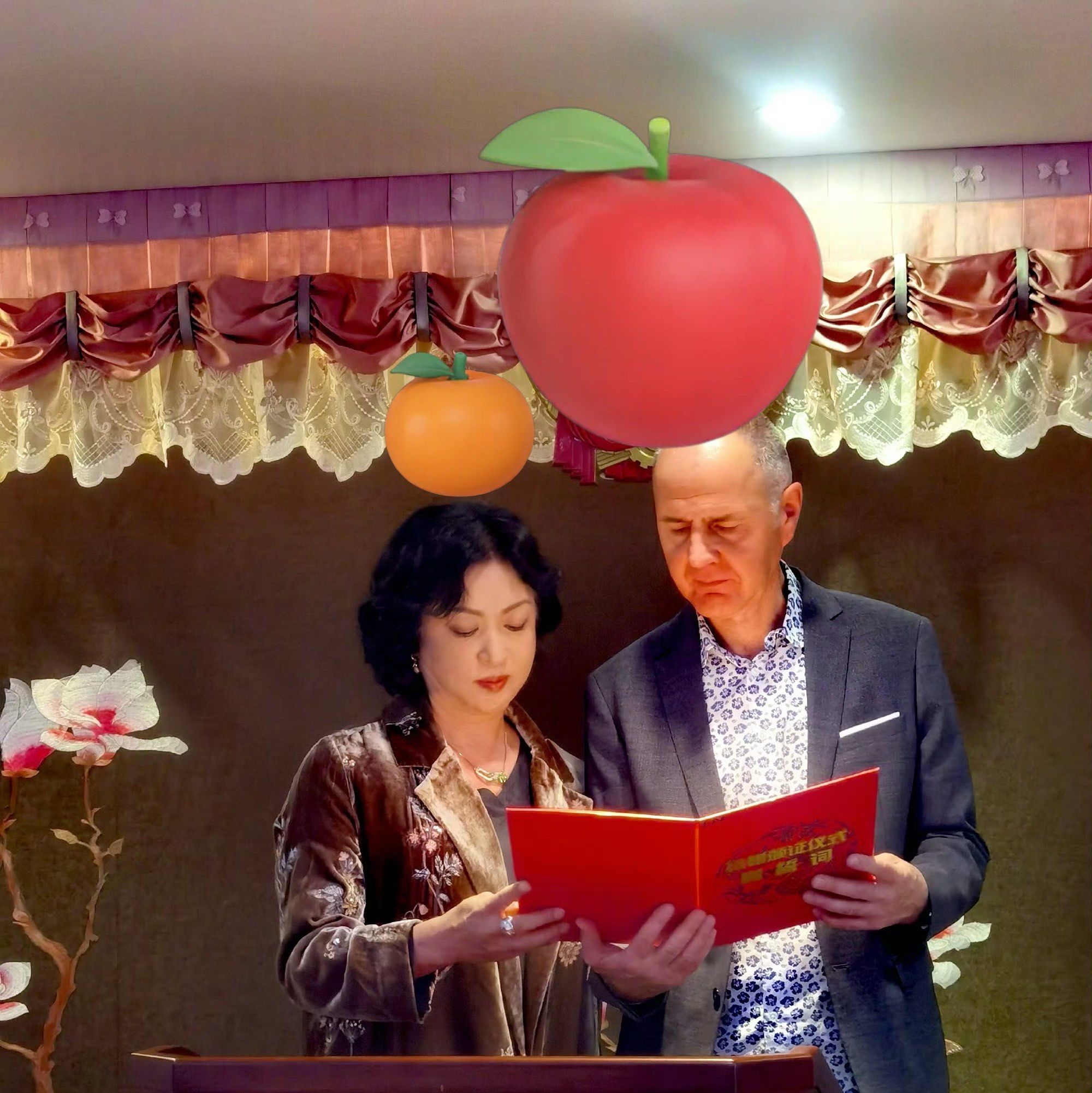 妥妥真爱,那么多年复婚了,希望幸福呀!