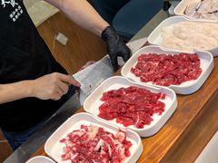 -天成·潮州牛肉脆肉鱼生蚝自助火锅
