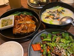 招牌热鸳鸯-来龙里 精致 东南亚餐室(万象城店)
