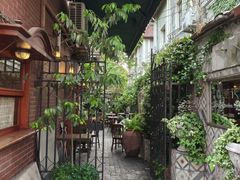 -古董花园(思南路42弄小区店)