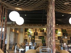 大堂-日进一片海.生腌海鲜火锅.宵夜烧烤(三里屯总店)