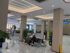 -上海大学附属上海和平眼科医院