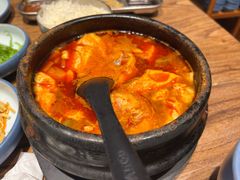 -明洞阿姨·韩式酱蟹烤肉·创意料理(三元桥店)