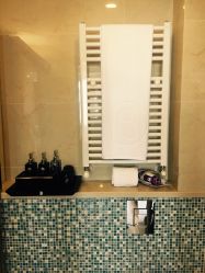 -海豚湾高端月子会所(黄浦店)