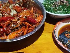 -琥珀老六龙虾(四里河店)