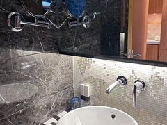 -灞柳驿酒店(香湖湾地铁站店)