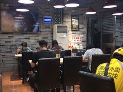大堂-荔银肠粉(广州天河华利路店)