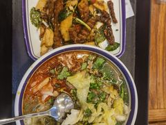 -云阿蛮云南生烫牛肉米线(奉贤路店)