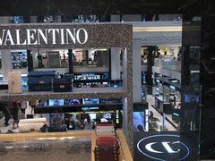 -文艺复兴百货(米兰大教堂广场店)