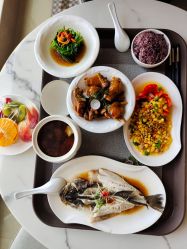 -臻康乃馨月子中心(集美店)