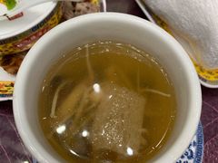 泉水竹笙菌菇汤-宁波状元楼酒店(和义路店)