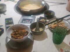 -喃喃椰·糟粕醋·椰子鸡火锅(七堡花园店)