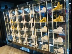 -Air Jordan(世贸天阶店)