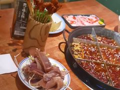 -周小明火锅(黑金冠社区店)