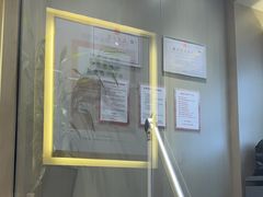 -华夏典当行(龙德广场店)