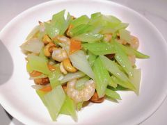 西芹炒虾仁-饭橘汉江码头·乡野土菜馆(静安路店)
