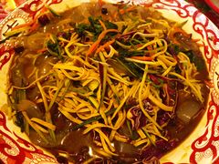 关东大拉皮-闯关东东北农家菜(崂山石老人店)