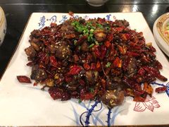 -黄桷树曹家私房菜(江与城店)