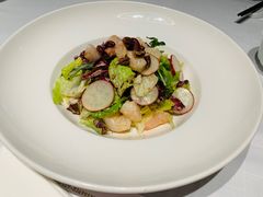 榄仁鲜虾沙拉-北京厨房(西安SKP店)