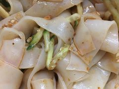 -孖妹上肉饺子馆