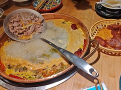 -洱火云南酸菜牛肉火锅(石景山当代商城店)