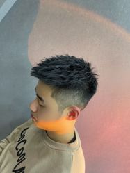 -鸿運 BARBER SHOP男士理发馆