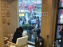 -霸王茶姬(南强街店)