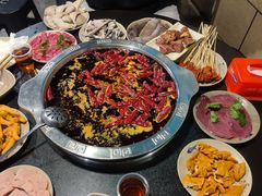 -洞亭火锅(防空洞总店)