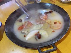 滋补羊肉火锅-活鱼村·老陈记粉店