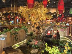 -老滇山寨•云南特色菜•地方菜•民族风情歌舞表演(金碧店)