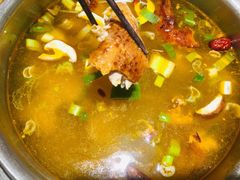 酸萝卜鸭架汤-守柴炉烤鸭(中海国际店)