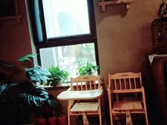 靠窗位-越美小馆·越南料理(曲江店)